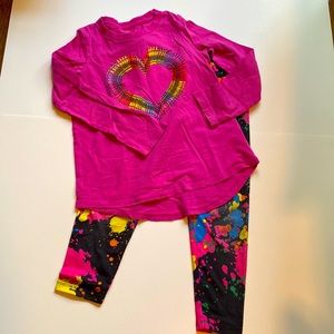 Crayola long sleeve top with splatter athletic leggings size 4-5